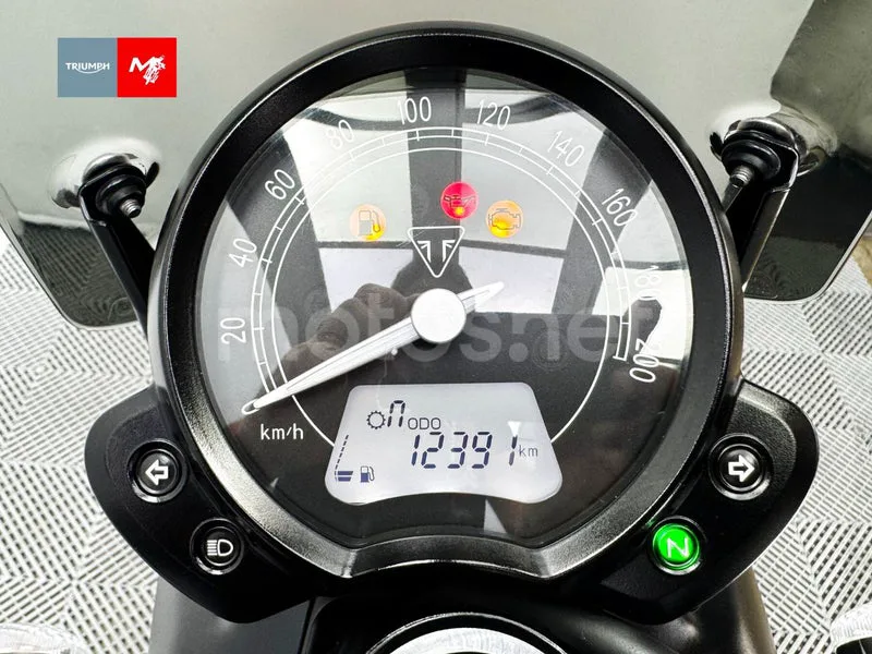 Triumph Street Twin - Vista 9