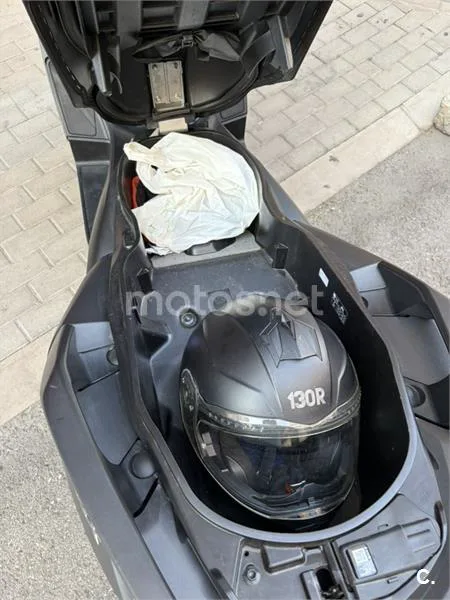 Yamaha XMAX 125 - Vista 7