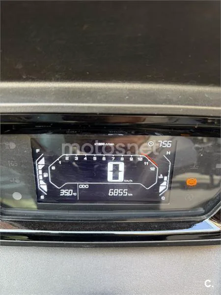 Yamaha XMAX 125 - Vista 8