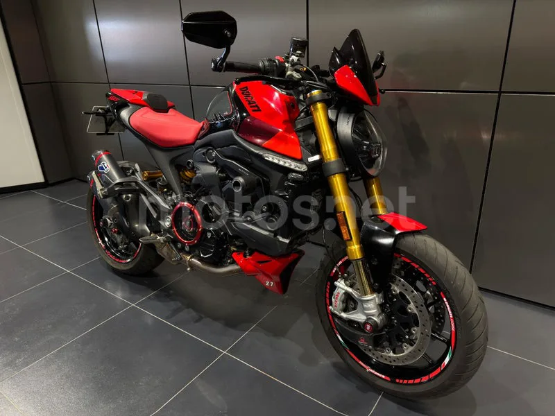 Ducati Monster - Vista 4