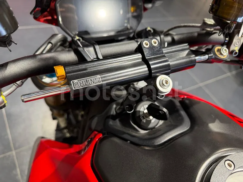 Ducati Monster - Vista 6
