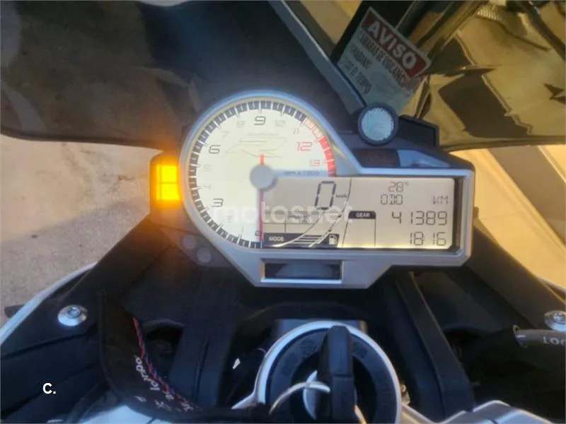 BMW S 1000 R - Vista 6