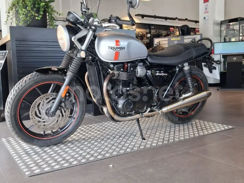Triumph Street Twin 4790 € 2016 Málaga - 1