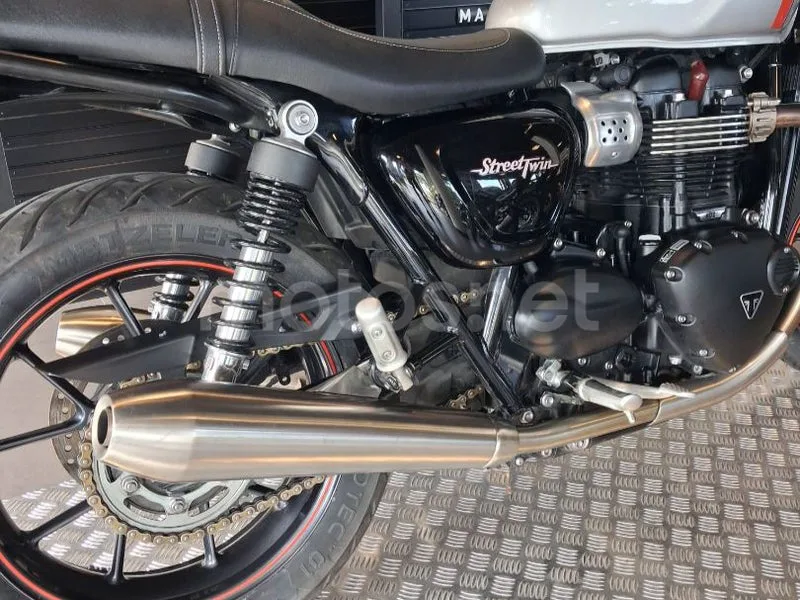 Triumph Street Twin - Vista 3