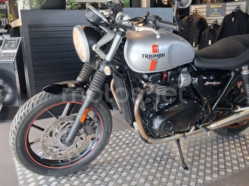 Triumph Street Twin - Vista 4