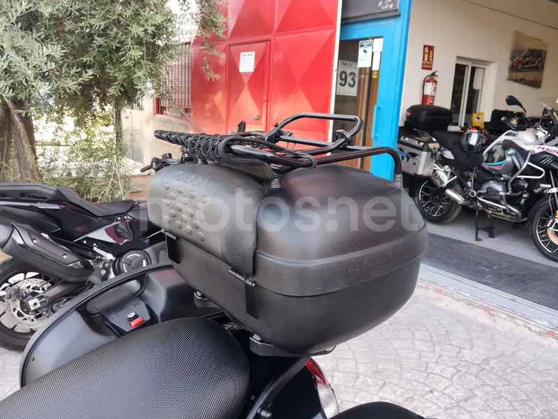 Kawasaki ZZR1200 - Vista 13