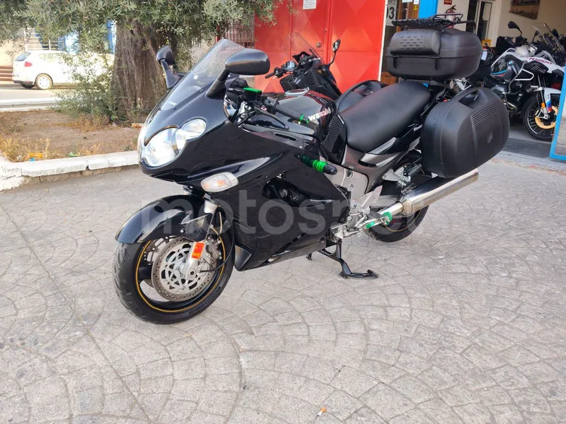 Kawasaki ZZR1200 - Vista 4
