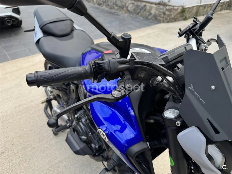 Yamaha MT-07 - Vista 22