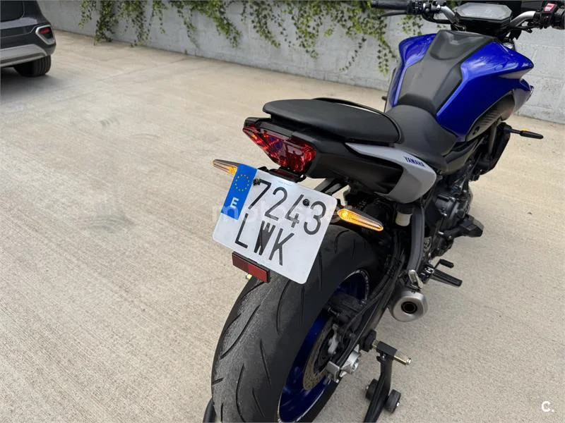 Yamaha MT-07 - Vista 24