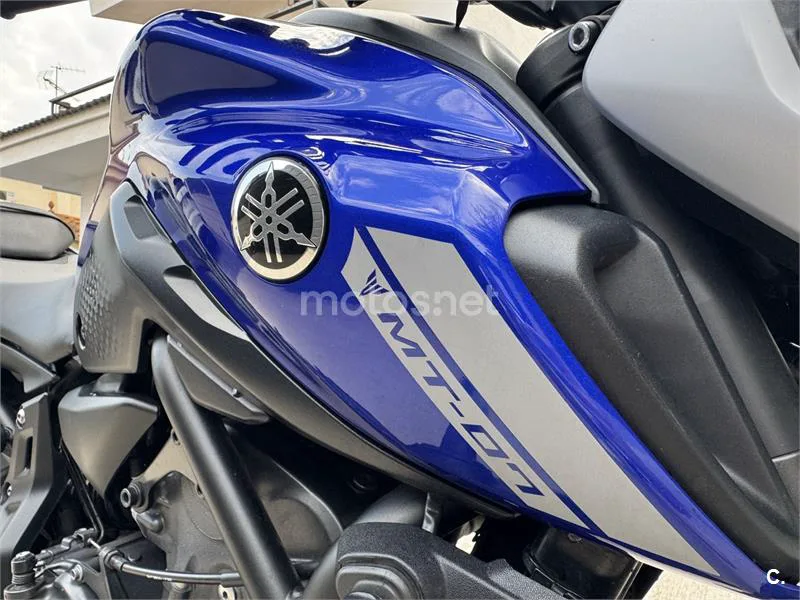 Yamaha MT-07 - Vista 9