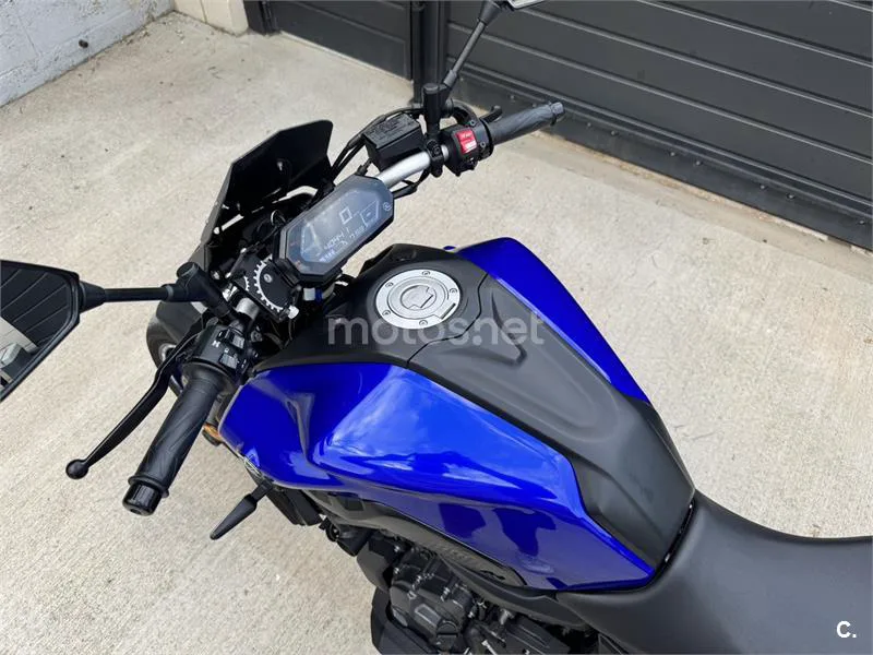 Yamaha MT-07 - Vista 10
