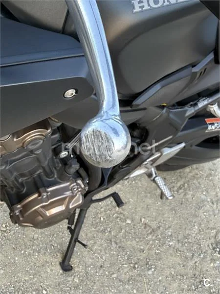 Honda CB650R - Vista 12