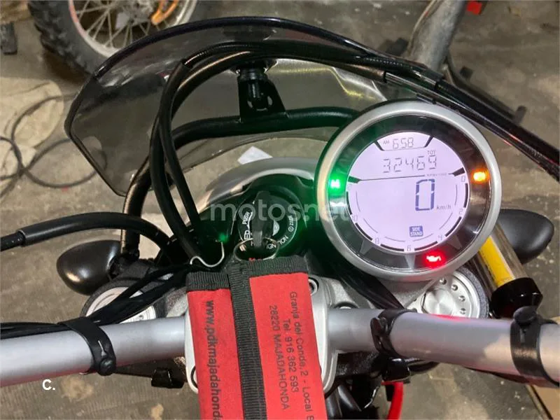 Ducati Scrambler - Vista 4