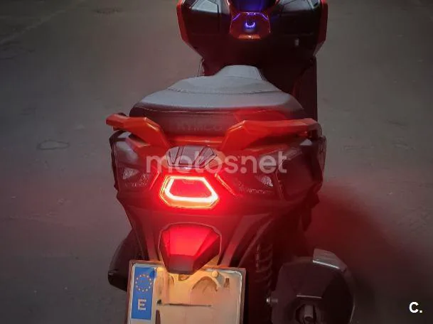 Kymco DTX 125 - Vista 4