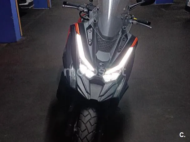 Kymco DTX 125 - Vista 7