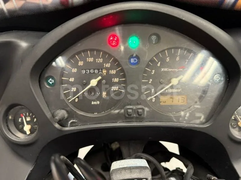 Honda XL650V Transalp - Vista 11