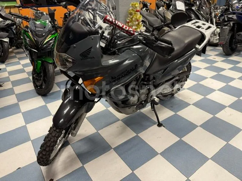 Honda XL650V Transalp - Vista 3