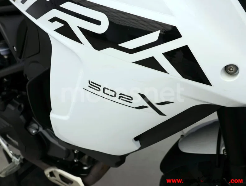 Benelli TRK 502 - Vista 9