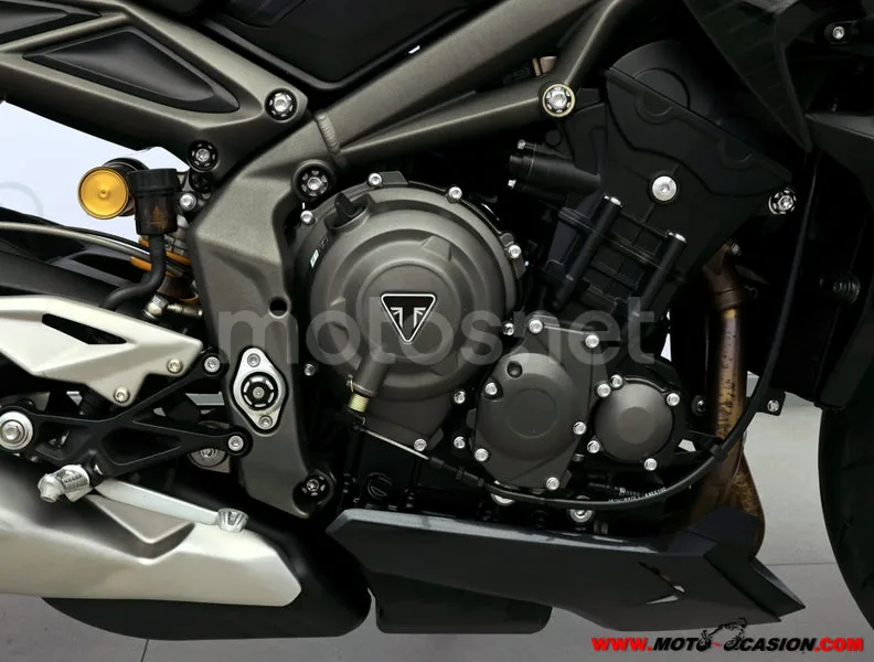 Triumph Street Triple 765 - Vista 8