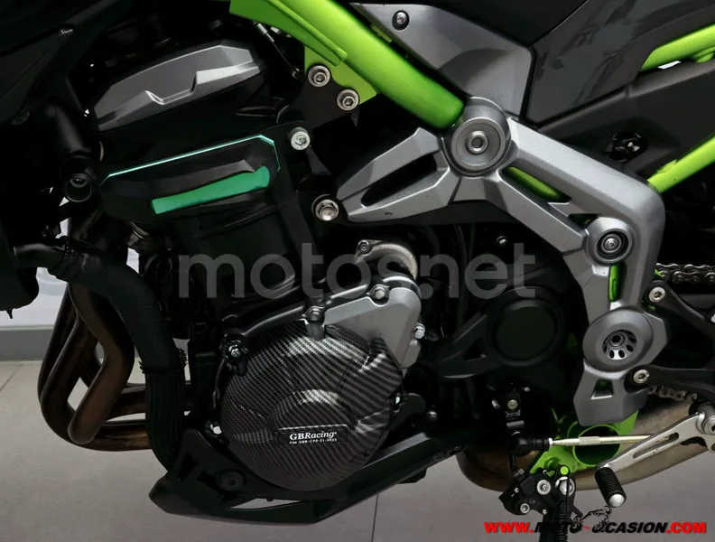 Kawasaki Z900 - Vista 10
