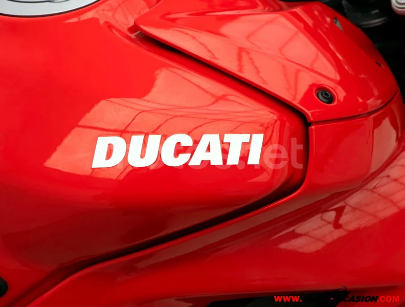 Ducati Streetfighter V4 - Vista 9