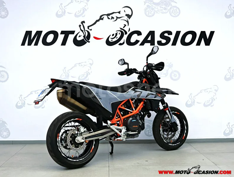KTM 690 SMC R - Vista 3