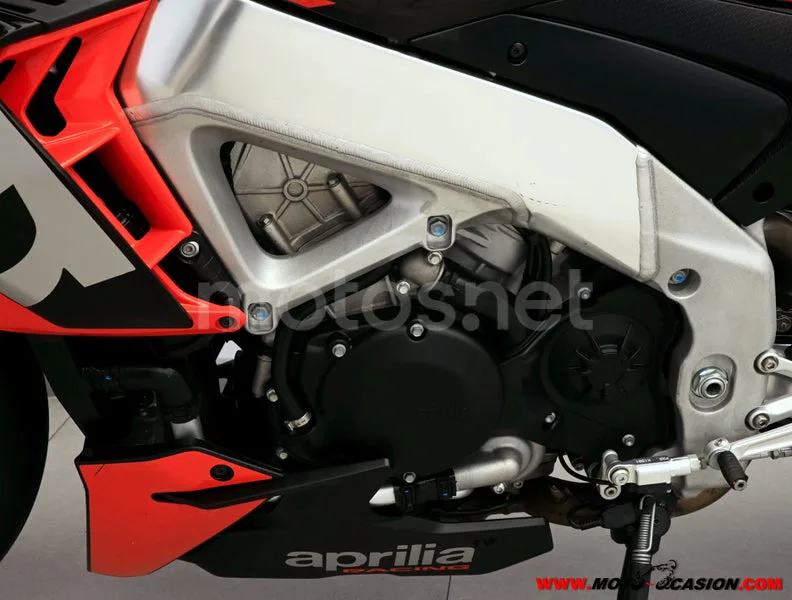 Aprilia Tuono V4 1100 Factory - Vista 10