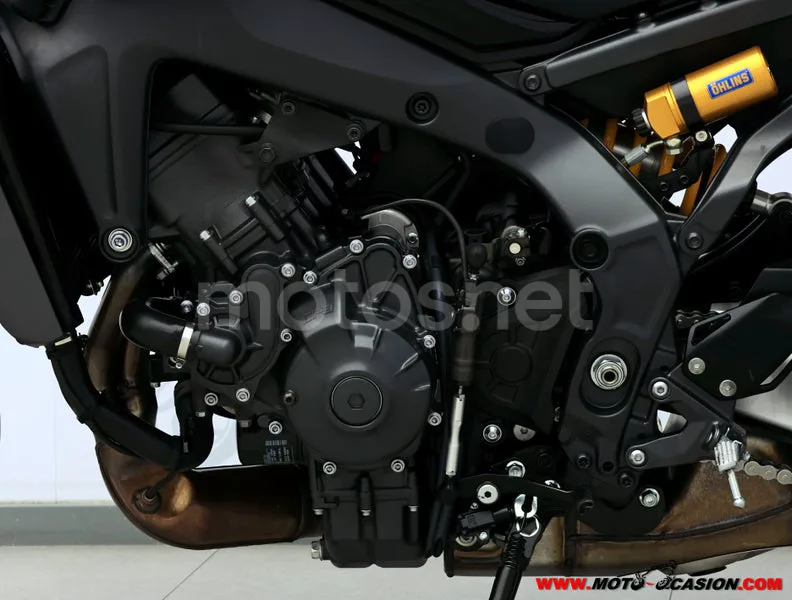 Yamaha MT-09 - Vista 10