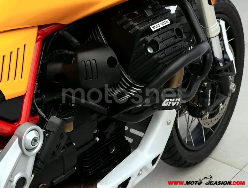 Moto Guzzi V85 TT - Vista 5