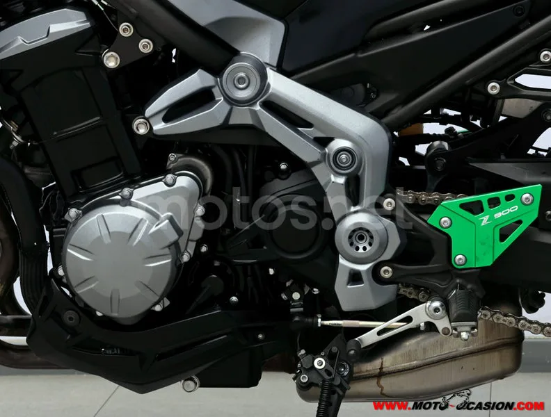 Kawasaki Z900 - Vista 10