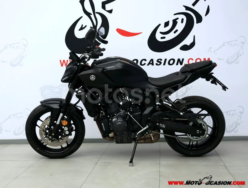 Yamaha MT-07 - Vista 7