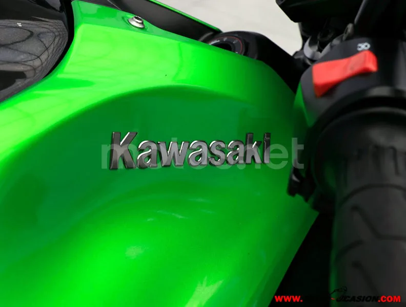 Kawasaki Z900 - Vista 9