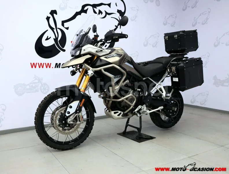 Triumph Tiger 900 - Vista 8