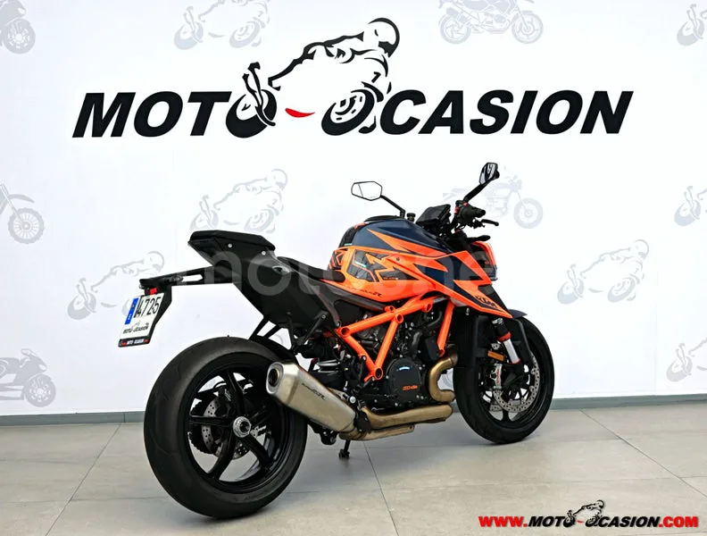 KTM 1290 Super Duke R - Vista 3