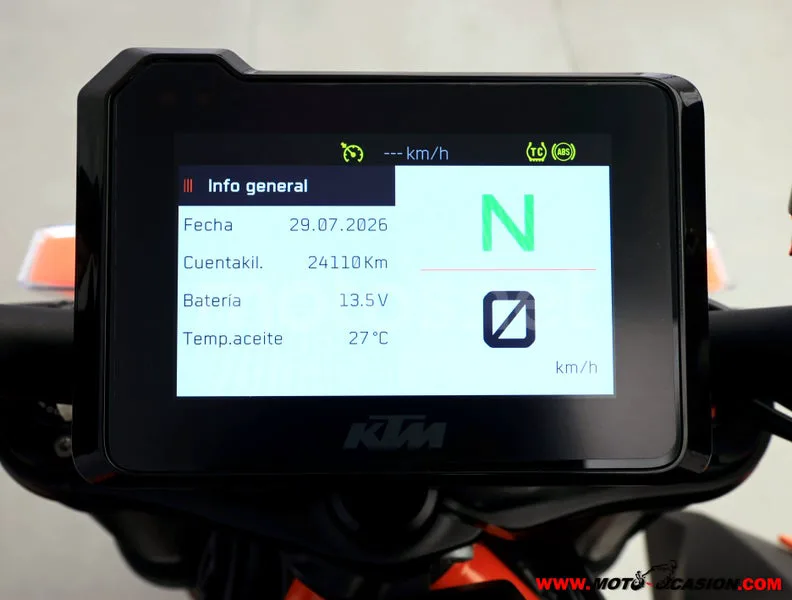 KTM 1290 Super Duke R - Vista 6