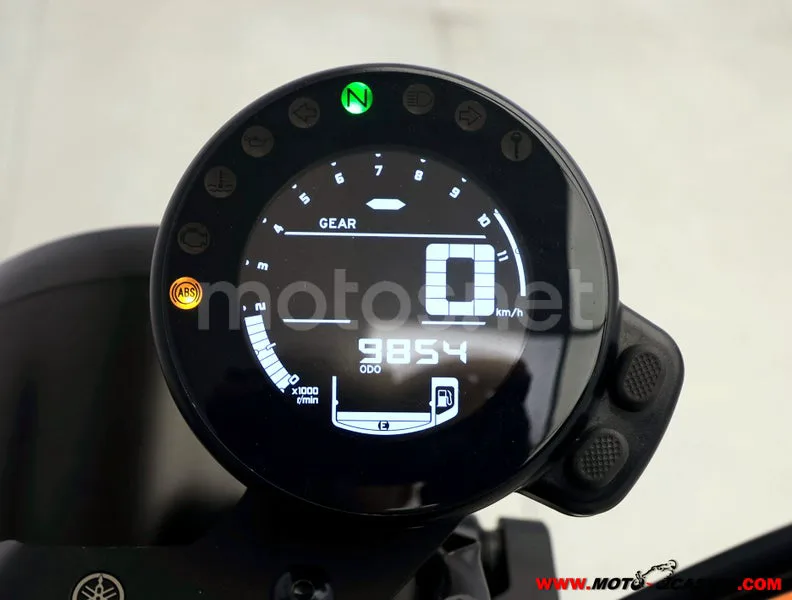 Yamaha XSR700 - Vista 6