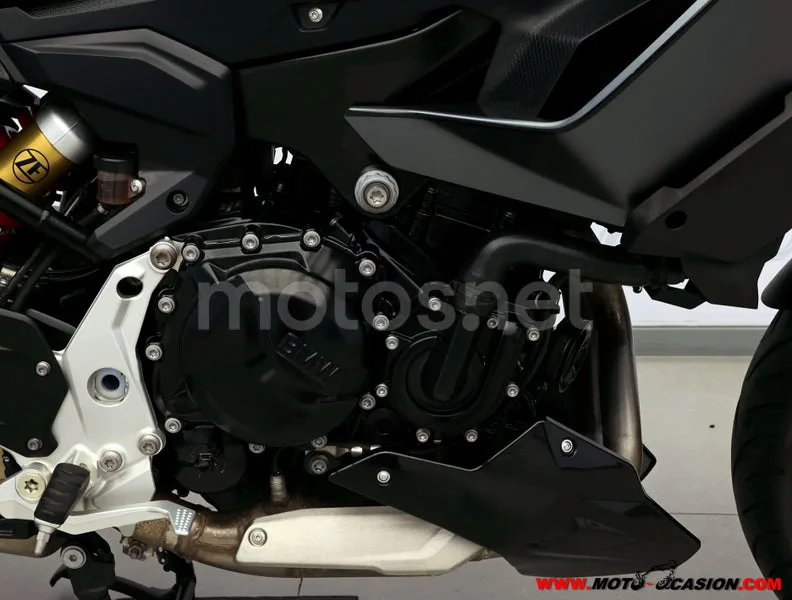BMW F 900 XR - Vista 5
