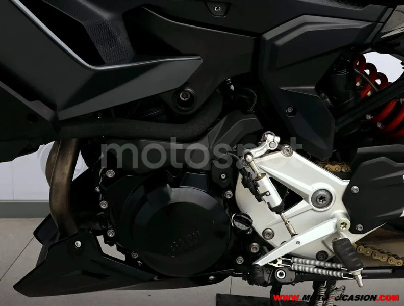 BMW F 900 XR - Vista 10