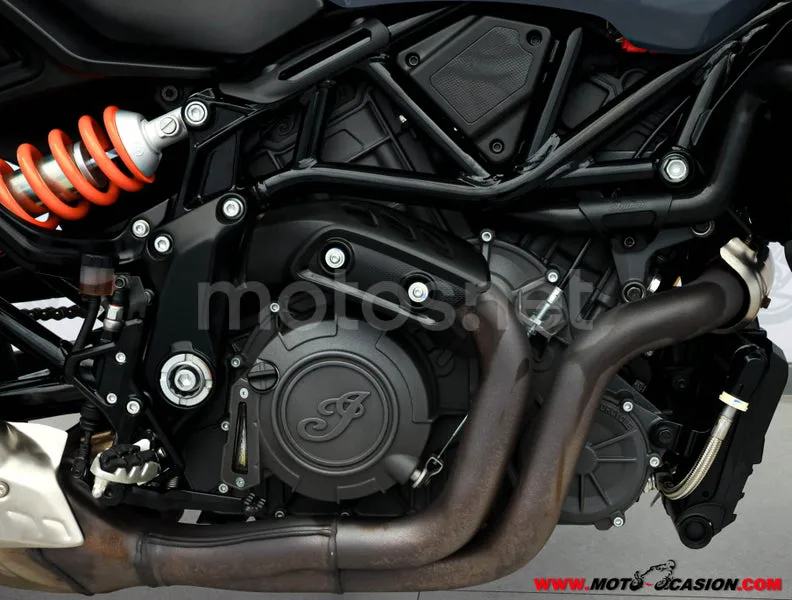 Indian FTR 1200 - Vista 5