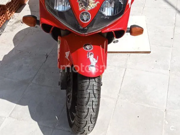 Honda CBR600F - Vista 3