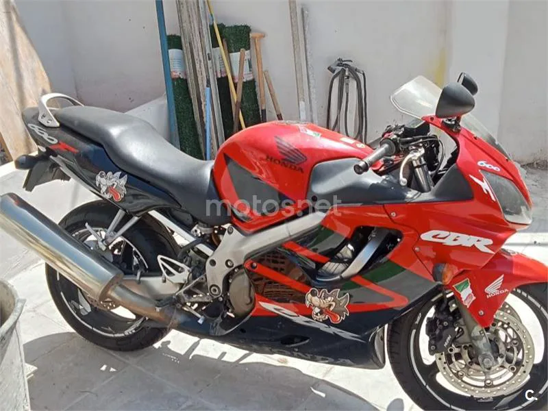 Honda CBR600F - Vista 5