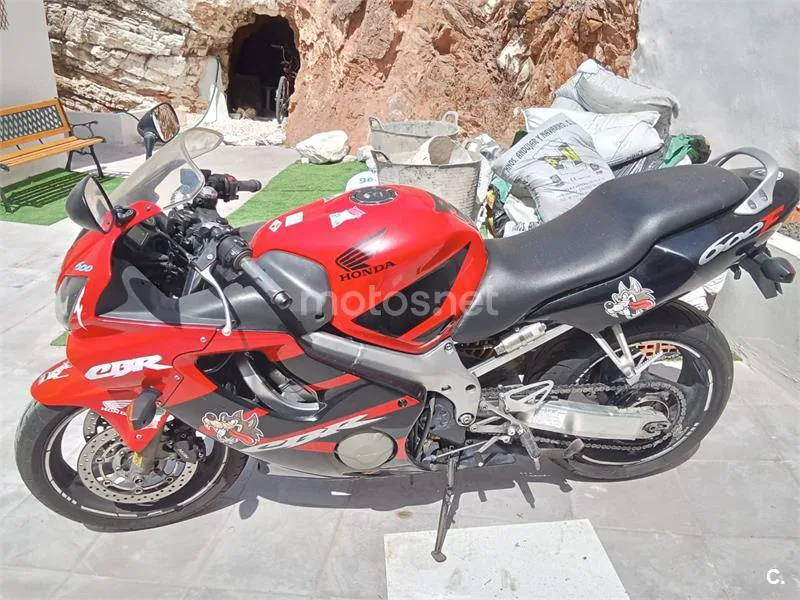Honda CBR600F - Vista 6