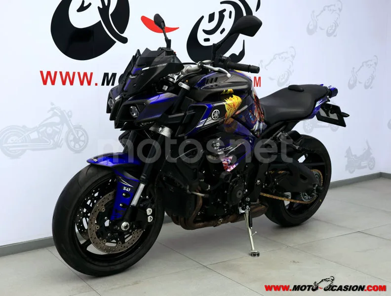 Yamaha MT-10 - Vista 8