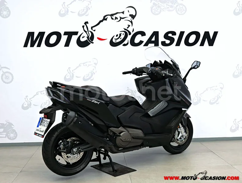 Kymco AK 550 - Vista 3