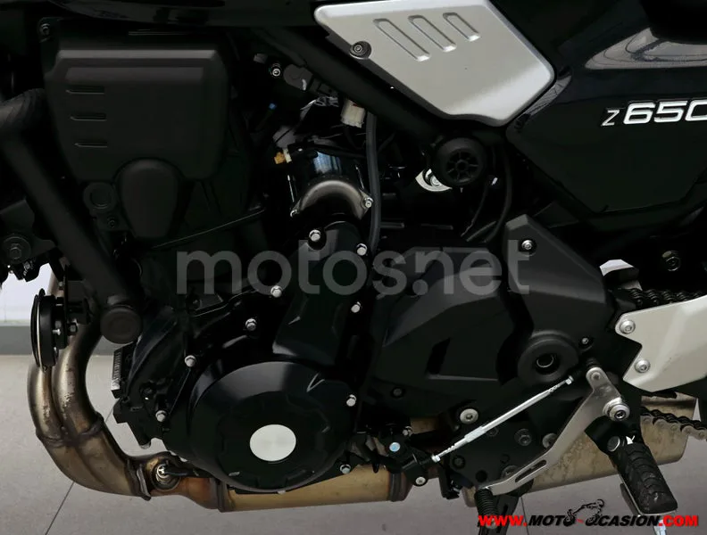 Kawasaki Z650 - Vista 10