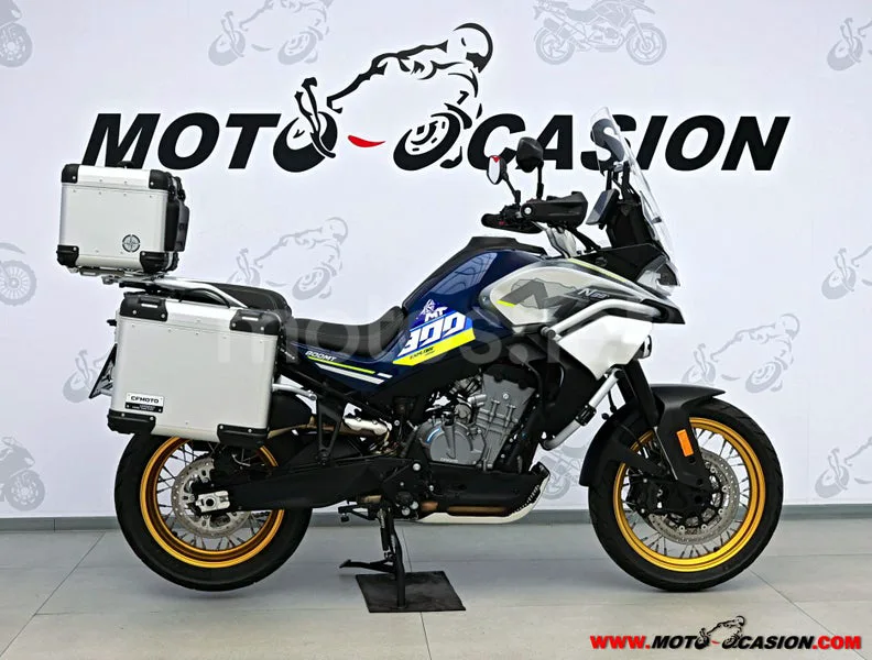 CFMOTO 800MT 7999 € 2022 Toledo - 2