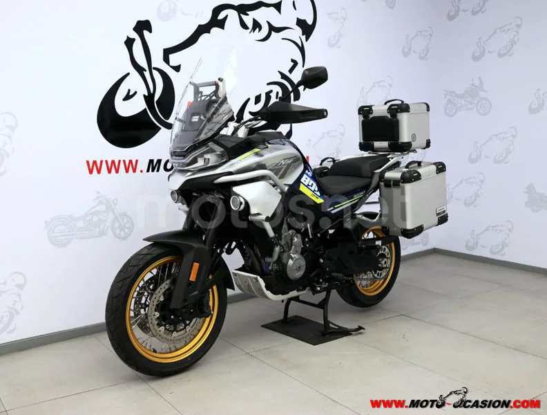 CFMOTO 800MT - Vista 8