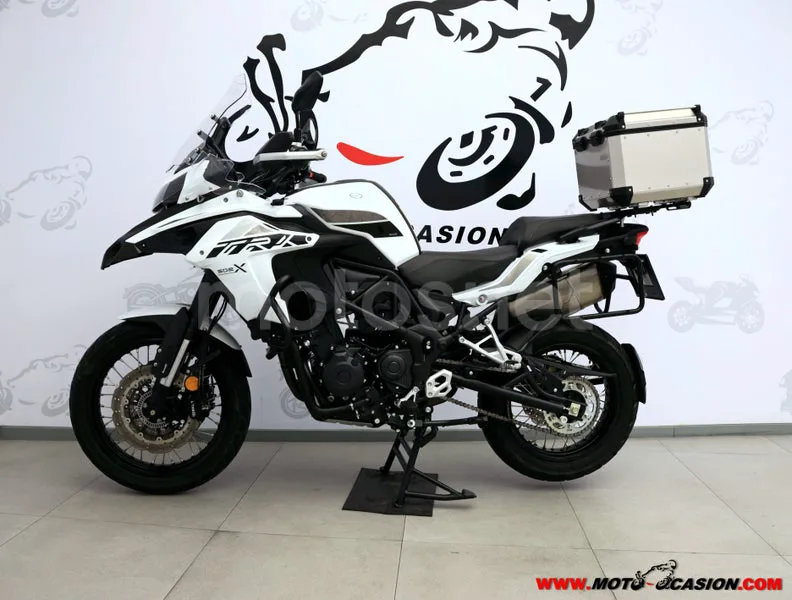 Benelli TRK 502 - Vista 7
