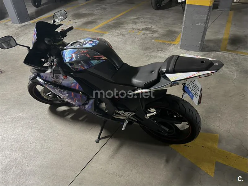 Yamaha YZF-R125 - Vista 4