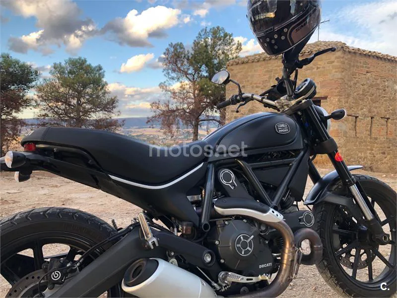 Ducati Scrambler - Vista 3
